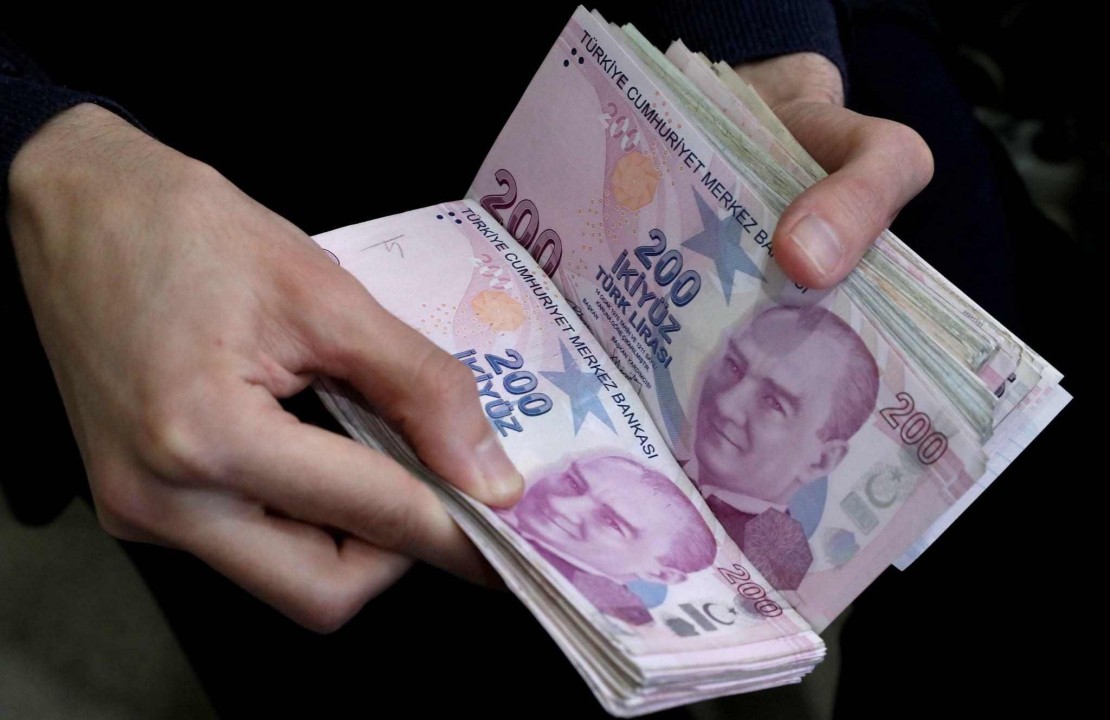 KKM'de Çözülme Sürüyor, Krediler Artıyor! Bireysel Kredi Kartlarında Neden Düşüş Var? İşte Bankacılık Sektöründe Son Rakamlar!