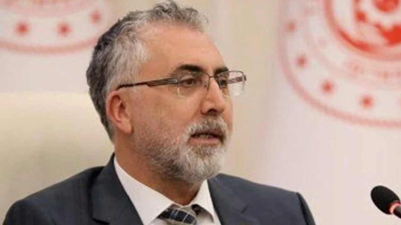 Bakan Işıkhan'dan Engellilere Dev Müjde! Kamuda 10 Bin Kişiye İş Fırsatı: İşte Yeni Reform Paketi ve Destekler!
