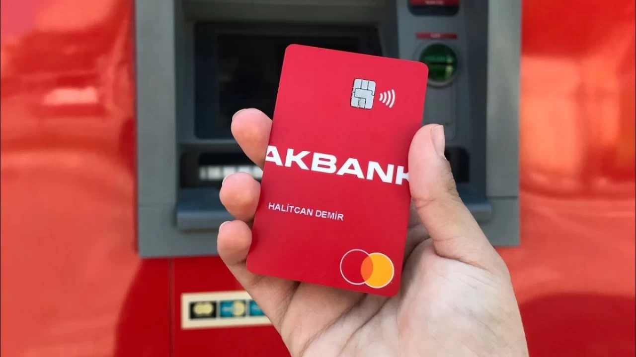 Akbank'tan 150 Bin TL'ye Kadar Kredi: TC Kimlik Numaranız Yeterli, Anında Başvurun!