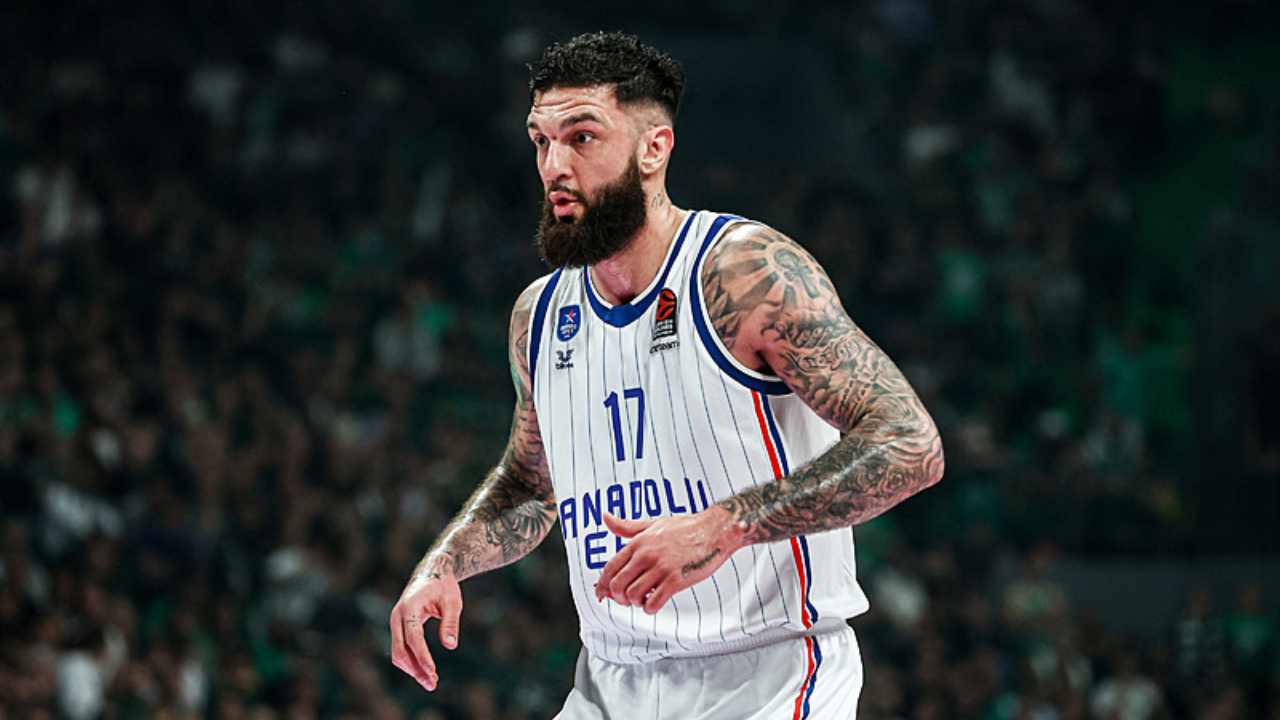 Anadolu Efes - Panathinaikos Maçından Kareler