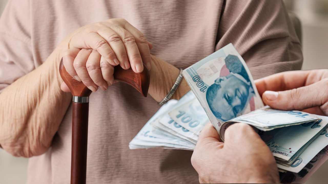 Emekli Yaş Şartı