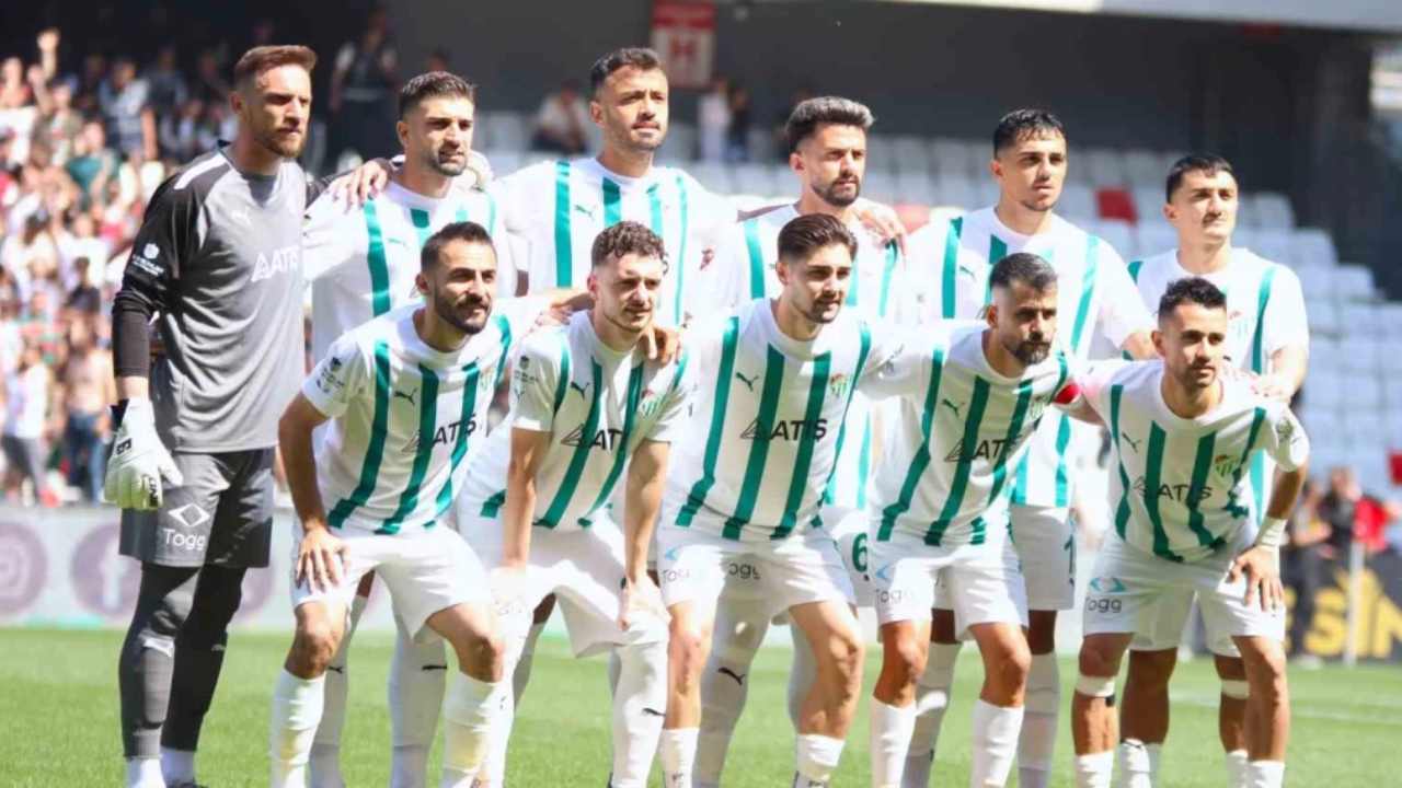Karşıyaka, şampiyon Bursaspor'u 2-0 mağlup etti