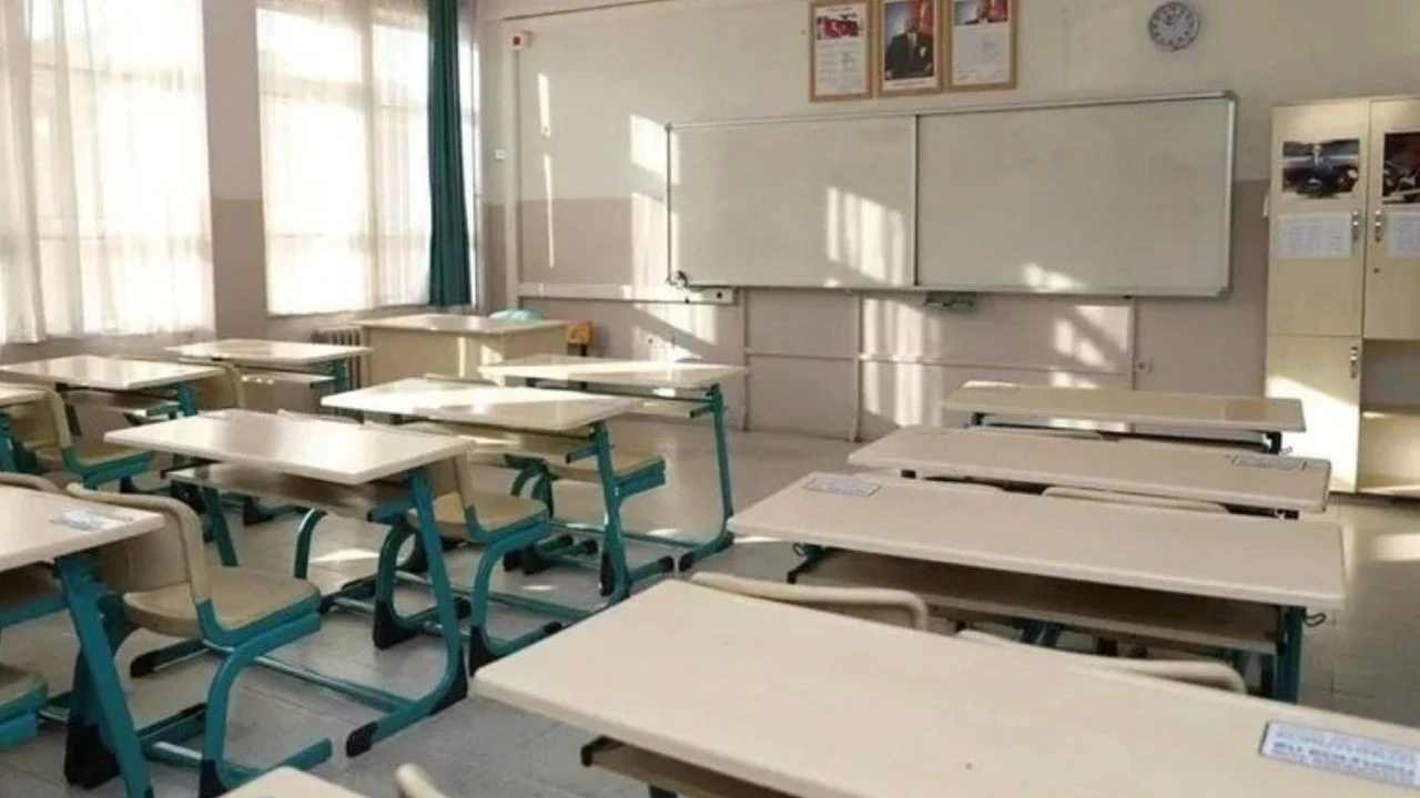 Okullar Açık Olacak mı