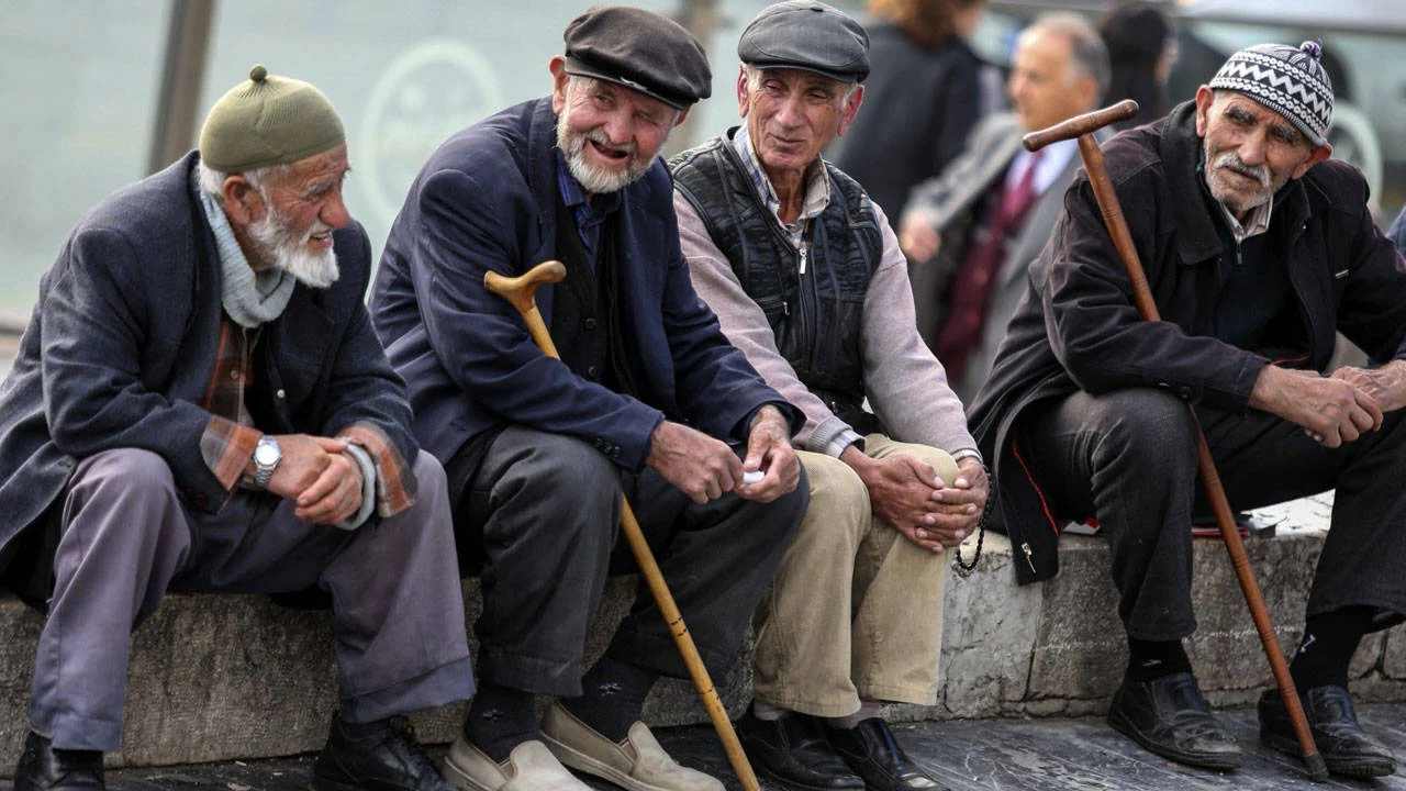 SSK ve Bağ-Kur Emeklililer