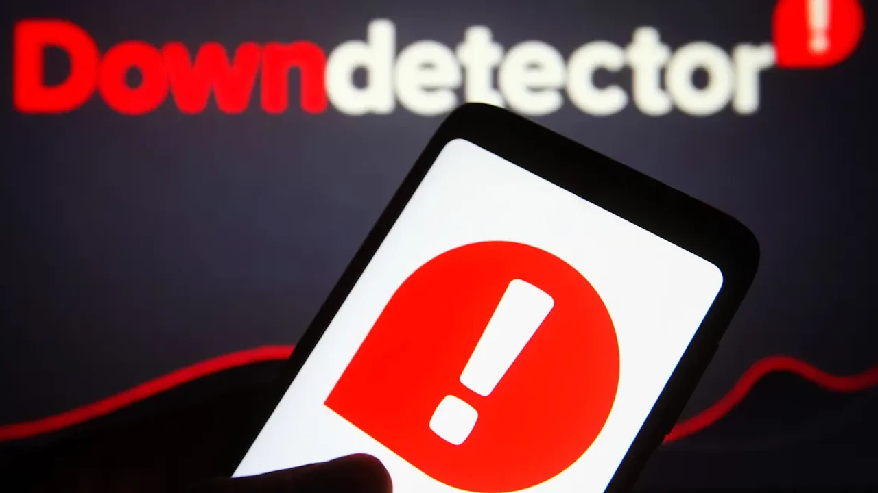 Downdetector ve Sosyal Medya Paylaşımları
