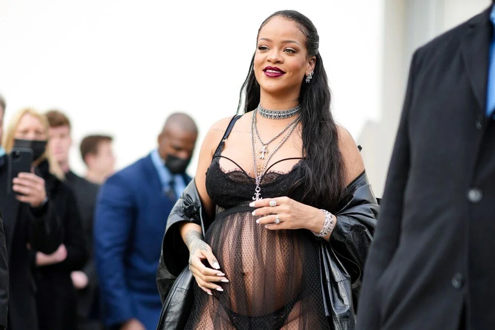 Rihanna hamile